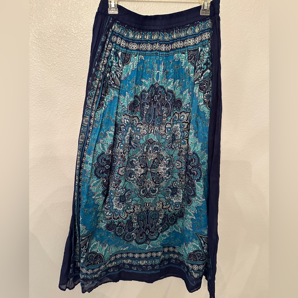 Studio West Long flowy blue skirt, medium